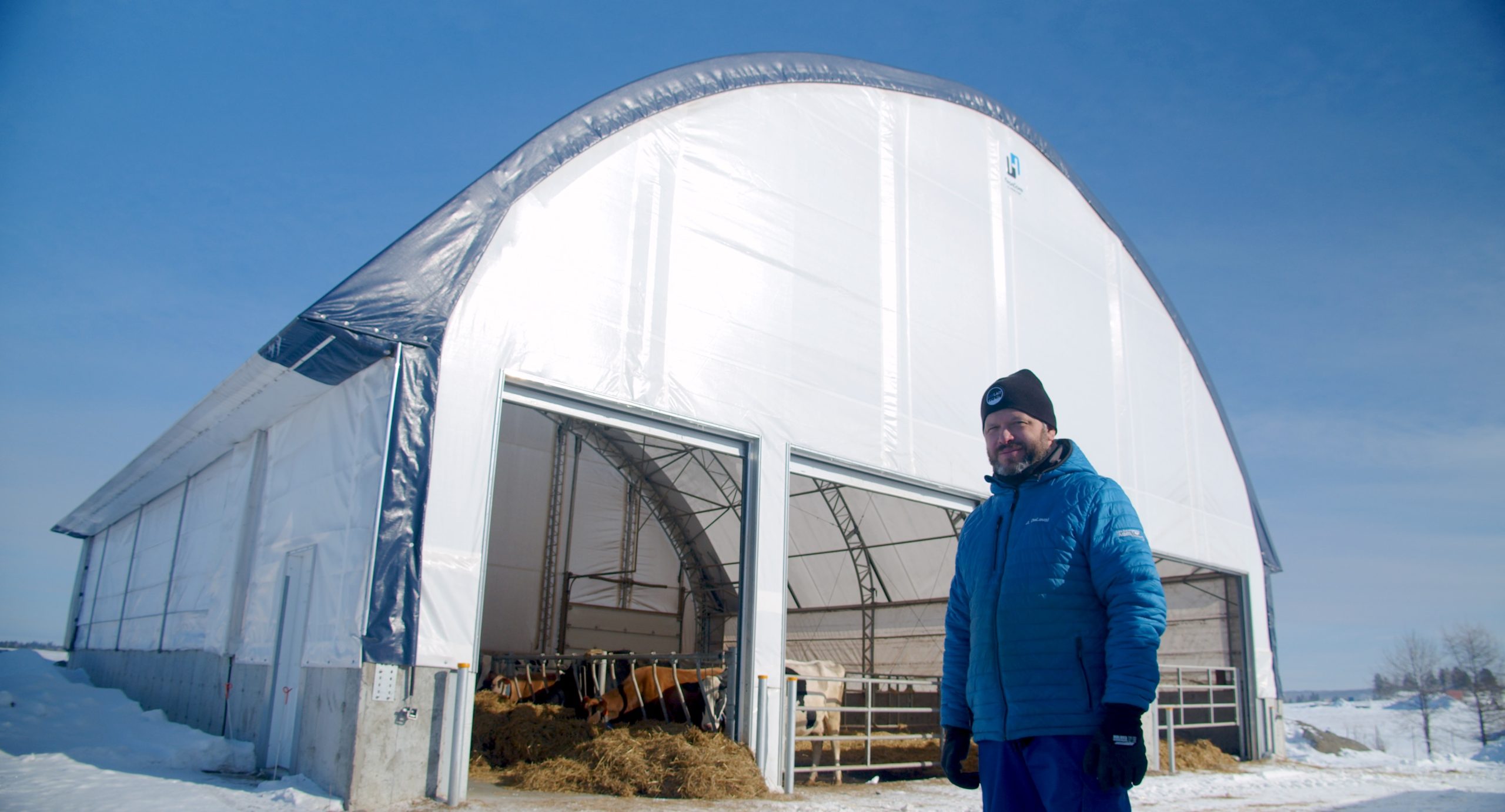 bâtiment en toile permanent